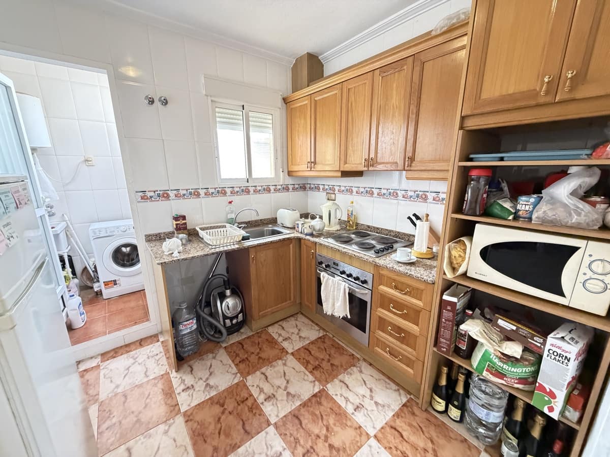 2 soverom Leilighet til salgs i Villamartin med svømmebasseng - € 159 995 (Ref: 9966831)