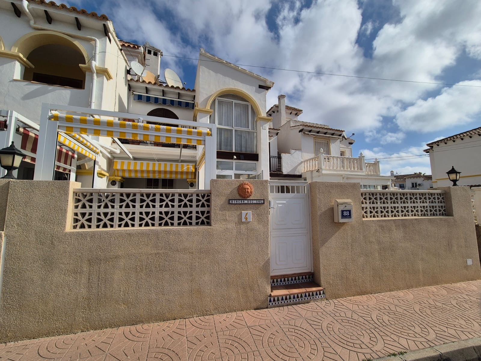 Bungalow de 1 habitación en San Miguel de Salinas en venta con piscina - 155.000 € (Ref: 9966889)