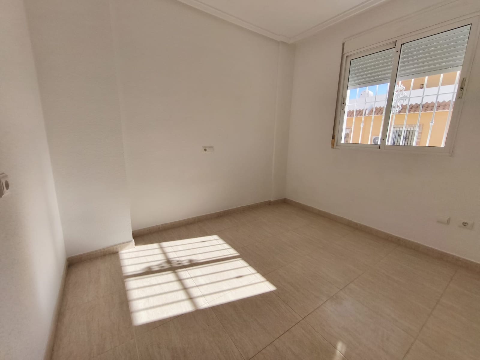 3 soverom Hus til salgs i Rojales med svømmebasseng - € 265 000 (Ref: 9966890)