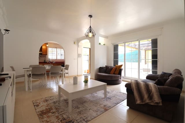 Chalet de 3 habitaciones en Los Montesinos en venta con piscina garaje - 299.950 € (Ref: 9968381)