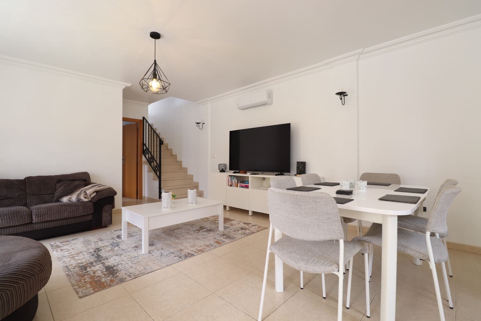 Chalet de 3 habitaciones en Los Montesinos en venta con piscina garaje - 299.950 € (Ref: 9968381)