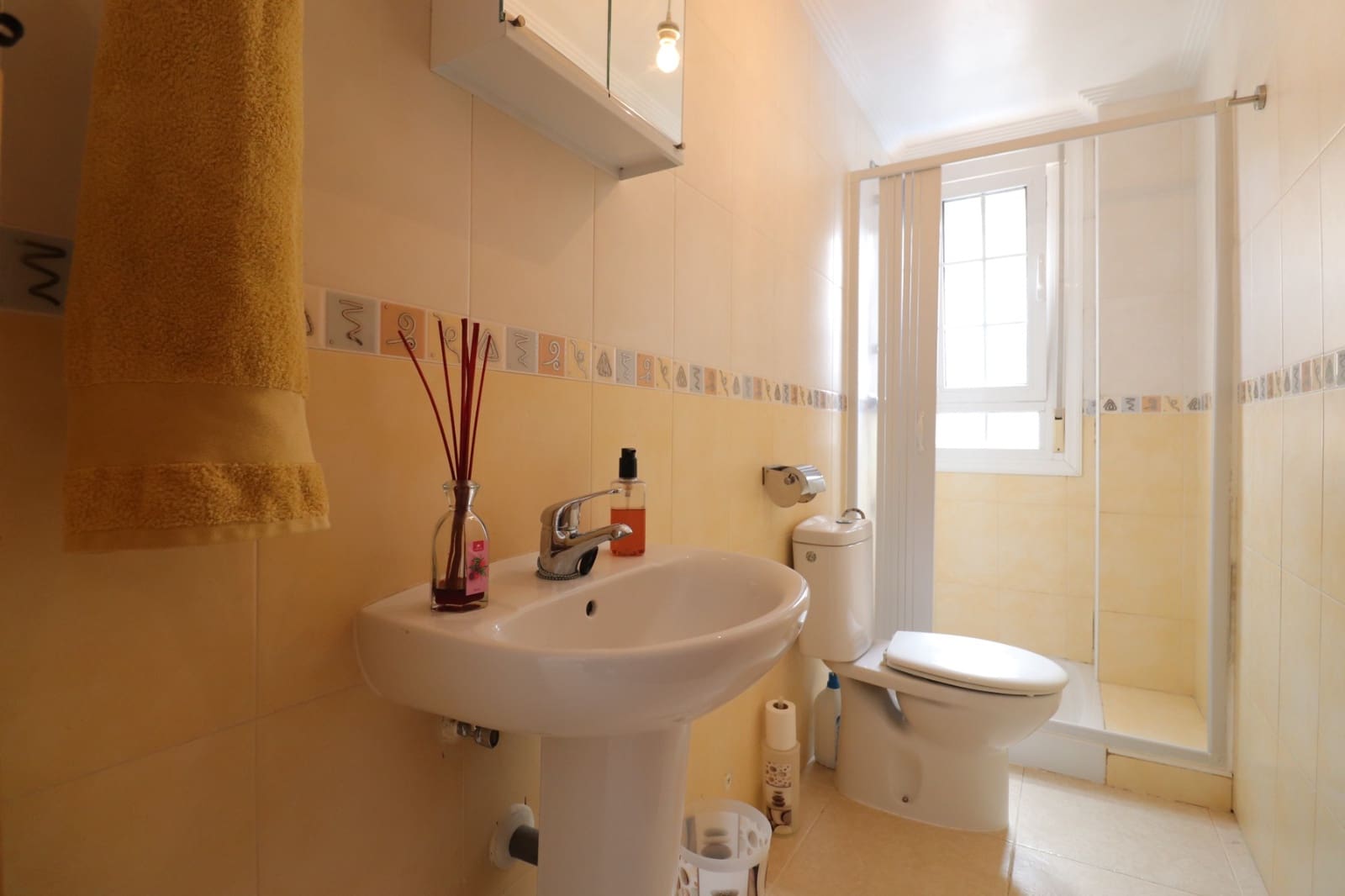 Chalet de 3 habitaciones en Los Montesinos en venta con piscina garaje - 299.950 € (Ref: 9968381)