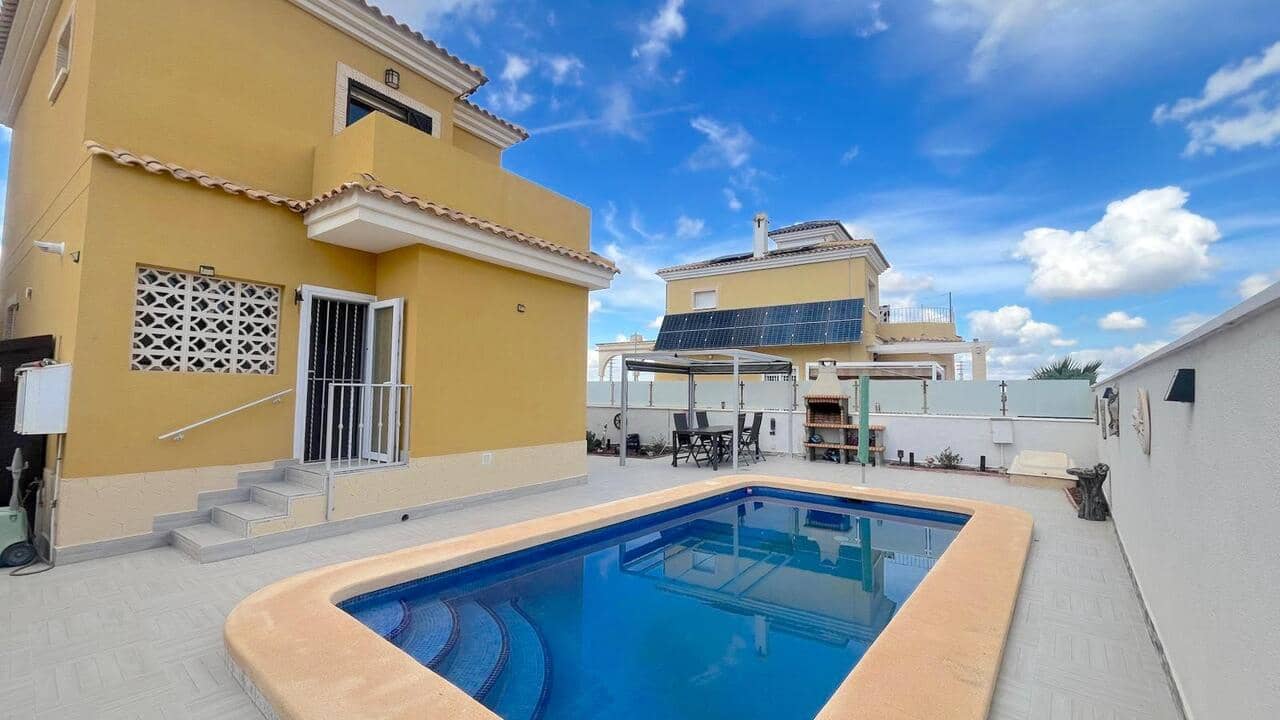 Chalet de 3 habitaciones en Algorfa en venta con piscina garaje - 312.995 € (Ref: 9968388)