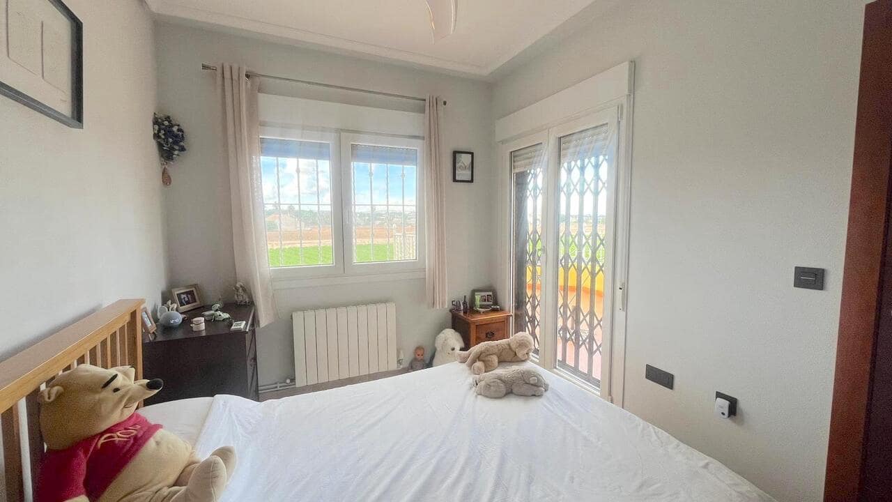 Chalet de 3 habitaciones en Algorfa en venta con piscina garaje - 312.995 € (Ref: 9968388)