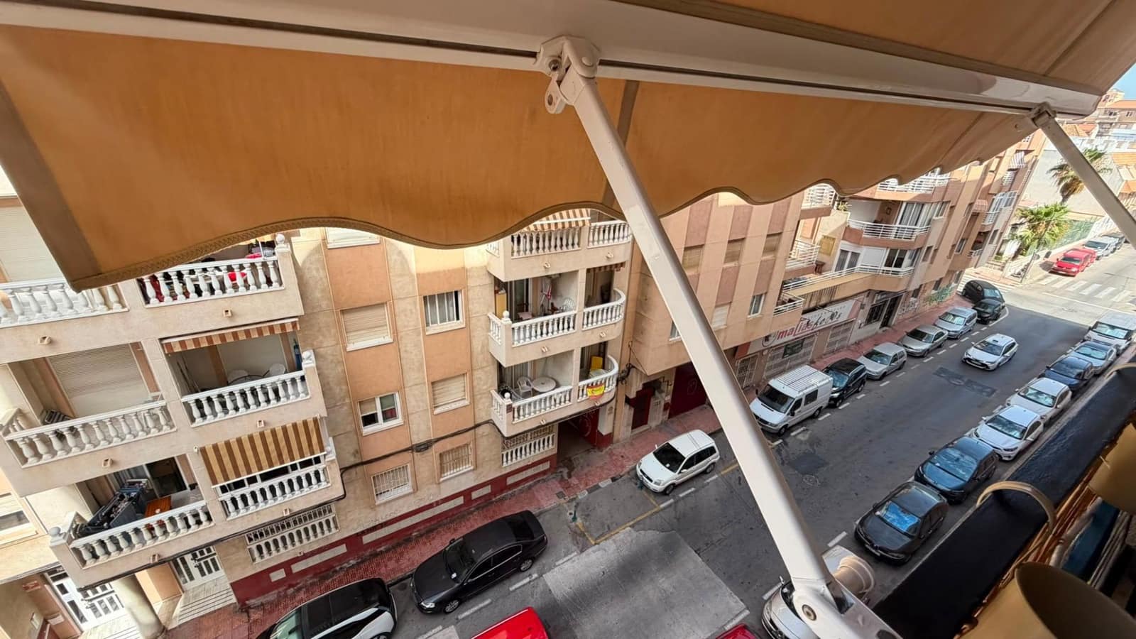 Apartamento de 1 habitación en Torrevieja en venta - 130.000 € (Ref: 9968397)