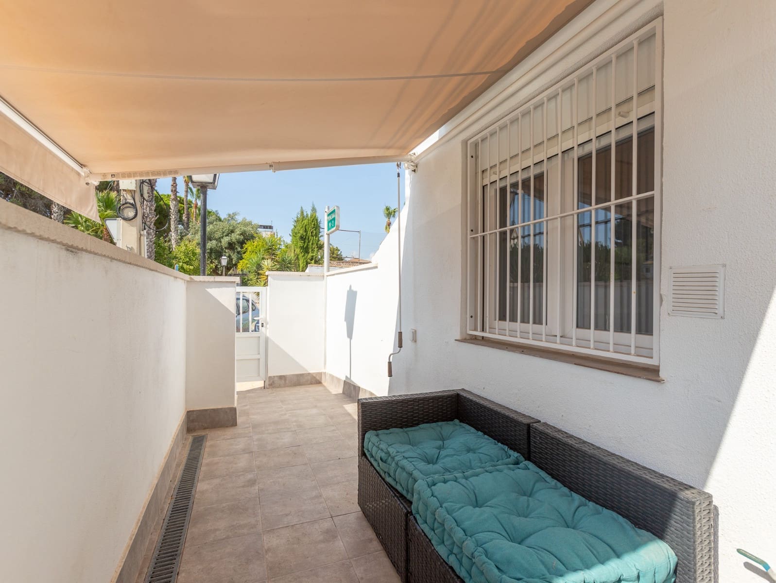 1 soverom Bungalow til salgs i Torrevieja med svømmebasseng - € 122 000 (Ref: 9971729)