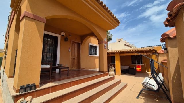 2 soverom Villa til salgs i Aguas Nuevas, Torrevieja med svømmebasseng garasje - € 322 400 (Ref: 9971731)