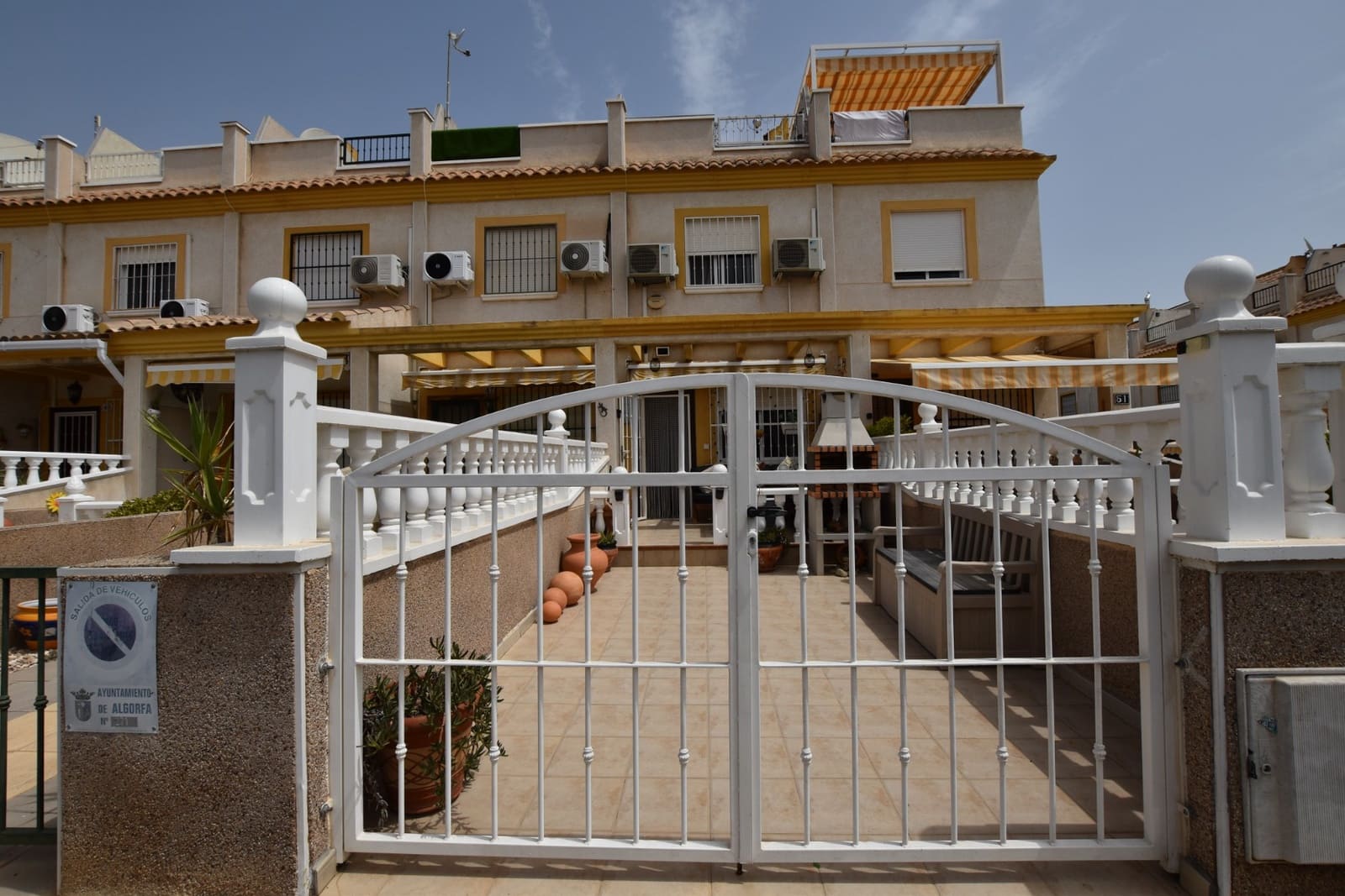 Casa de 2 habitaciones en Algorfa en venta con piscina - 134.995 € (Ref: 9973550)