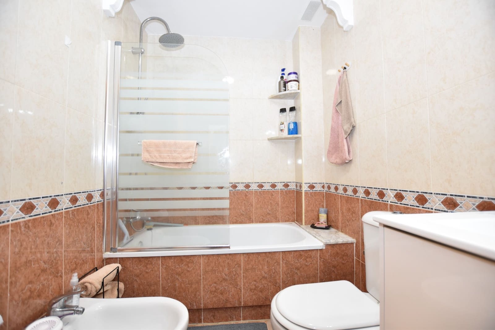 Casa de 2 habitaciones en Algorfa en venta con piscina - 134.995 € (Ref: 9973550)