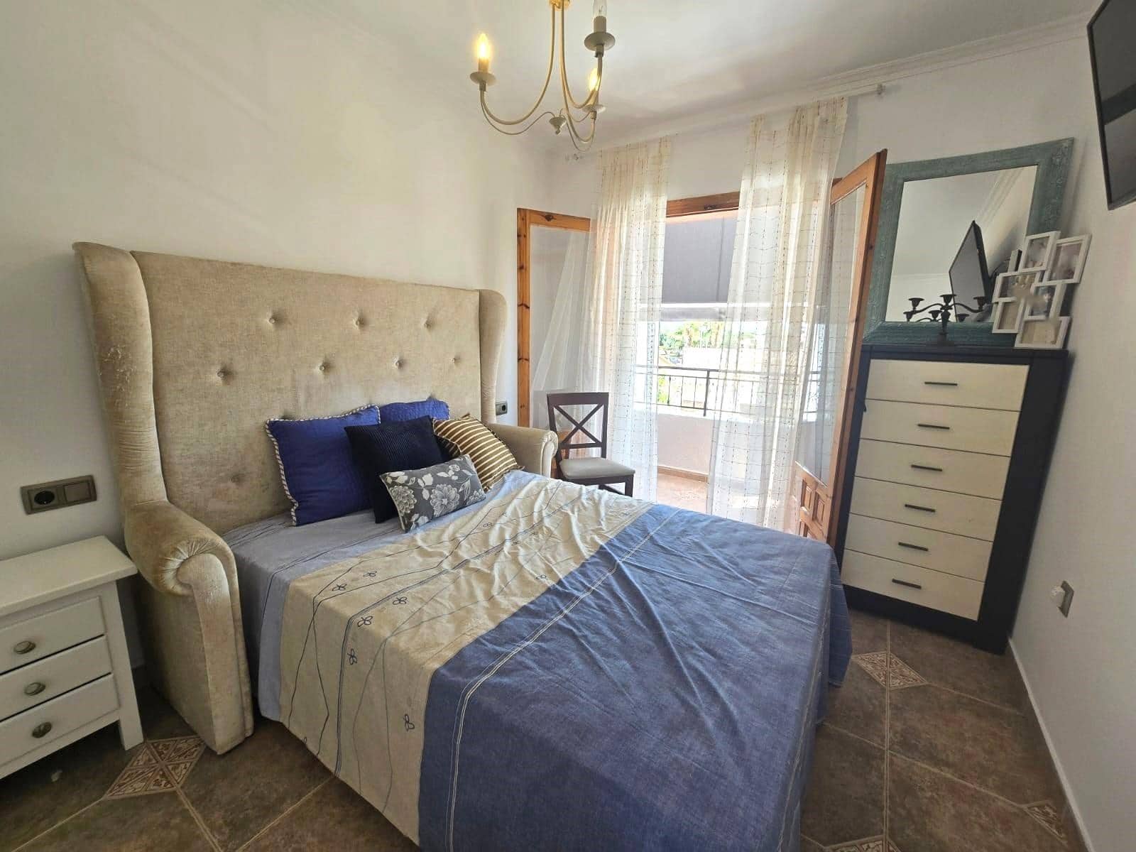 3 soverom Hus til salgs i Torrevieja med svømmebasseng - € 272 000 (Ref: 9979188)