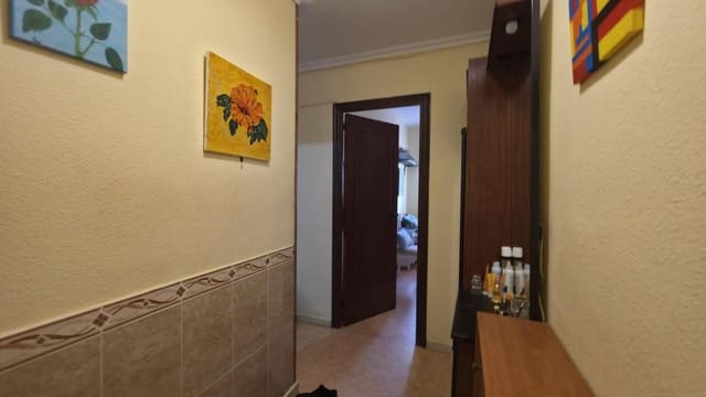 3 soveværelse Lejlighed til salg i Avenida Habaneras - Curva de Palangre, Torrevieja - € 157.900 (Ref: 9979194)