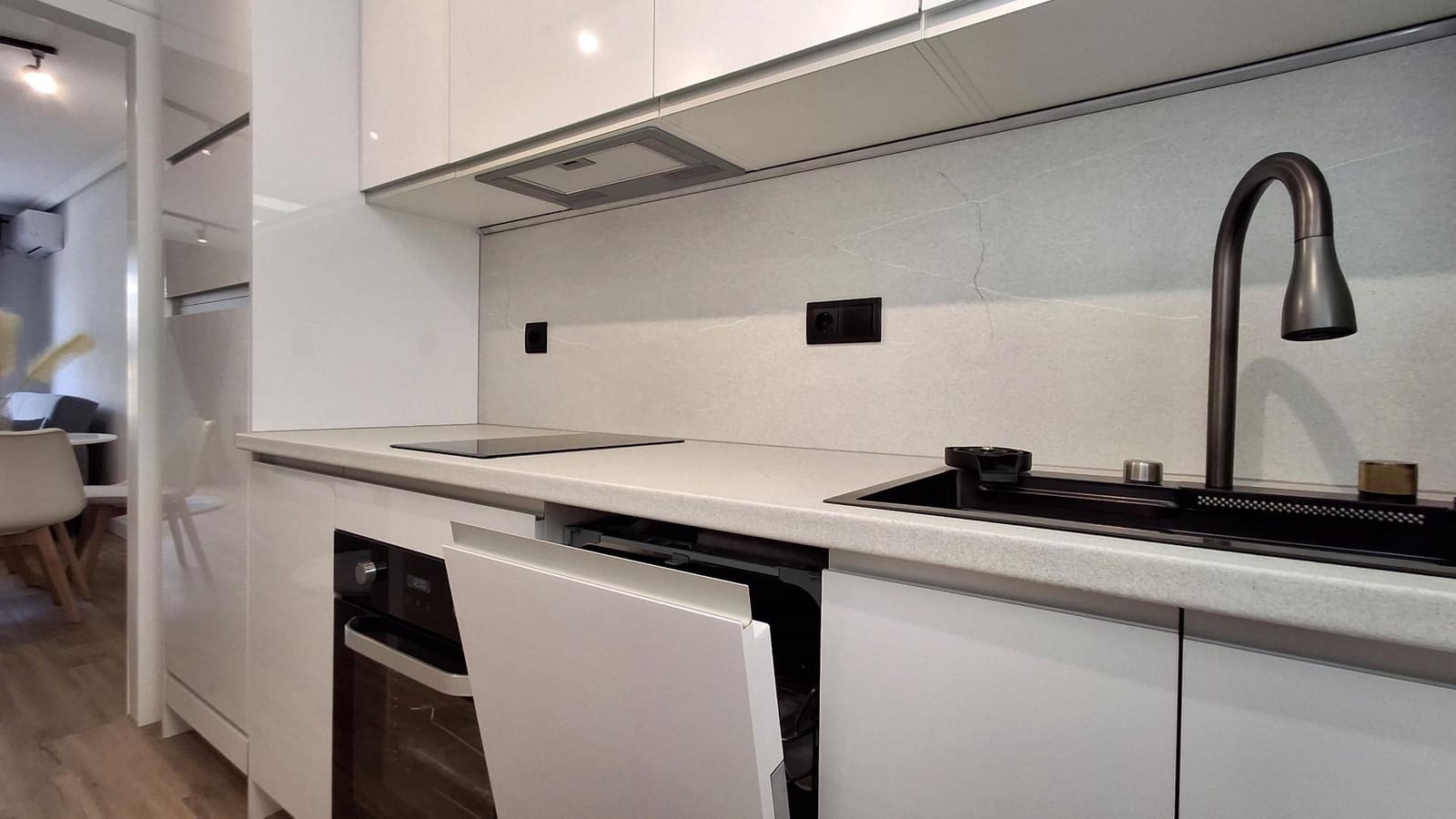 1 soverom Leilighet til salgs i Torrevieja - € 167 000 (Ref: 9979201)