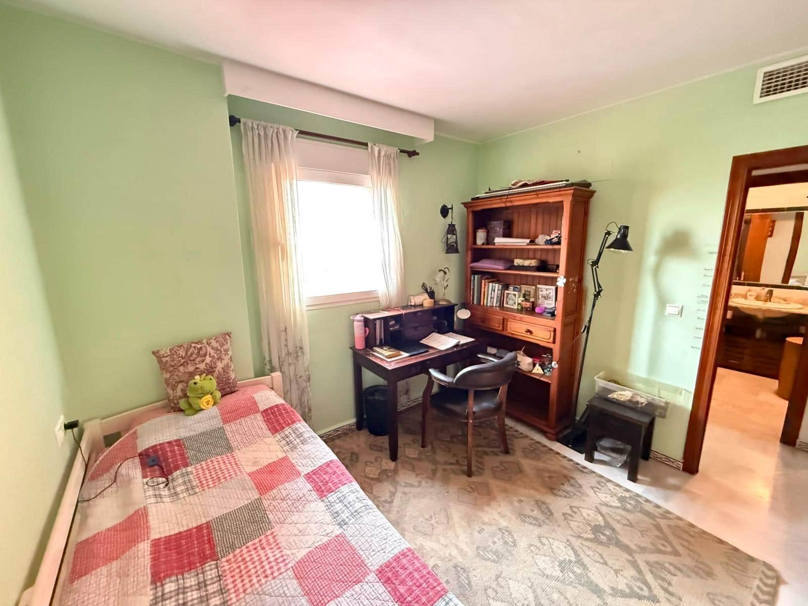 3 soveværelse Lejlighed til salg i Torrevieja med swimmingpool - € 329.000 (Ref: 9985217)