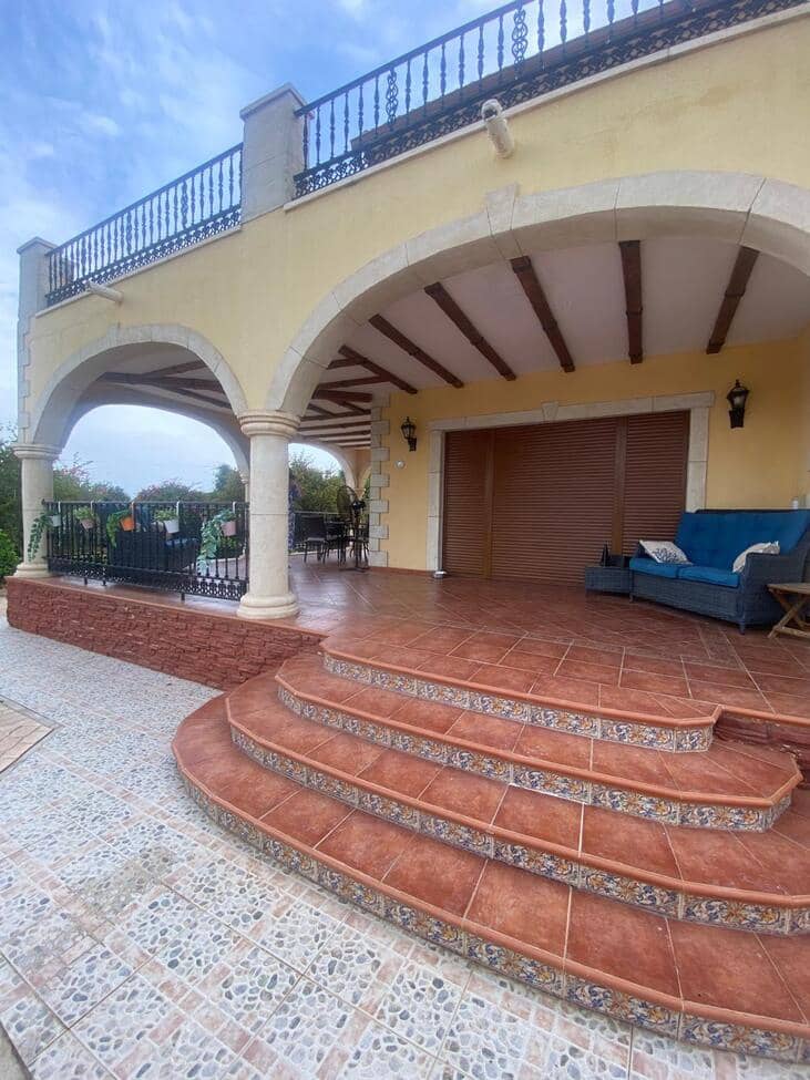 4 slaapkamer Finca/Landhuis te koop in Orihuela met zwembad garage - € 750.000 (Ref: 9985222)