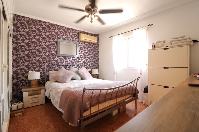 4 soverom Villa til salgs i Benijófar med svømmebasseng garasje - € 369 950 (Ref: 9987071)