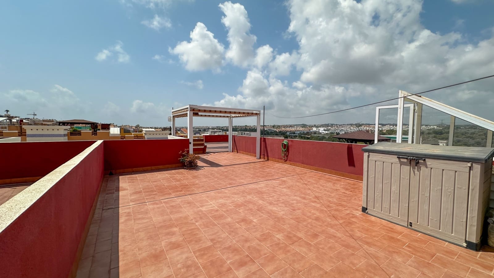 2 sypialnia Bungalow na sprzedaż w Orihuela Costa z basenem - 164 900 € (Ref: 9987076)