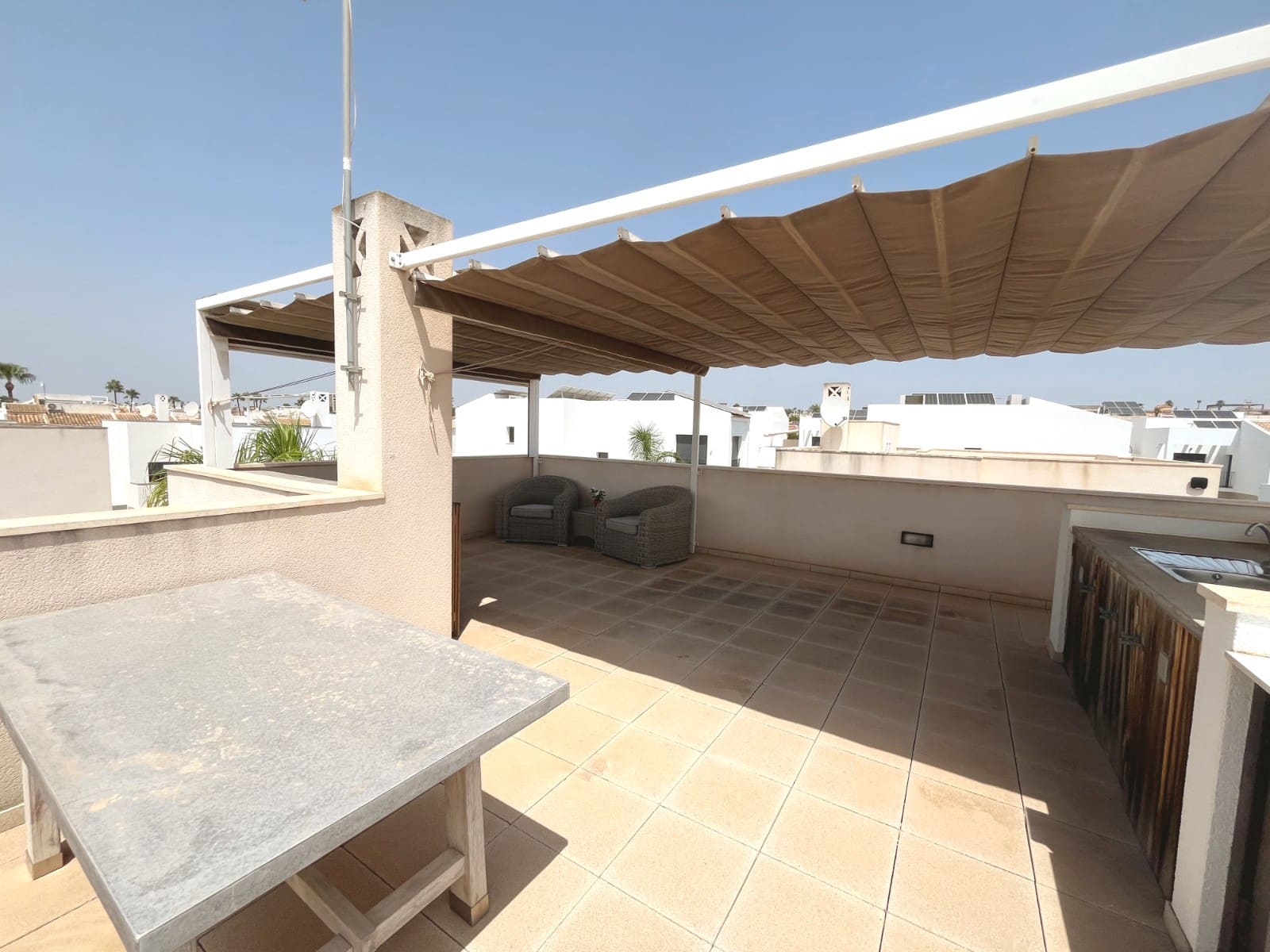 2 soverom Villa til salgs i Ciudad Quesada med svømmebasseng garasje - € 335 000 (Ref: 9987078)
