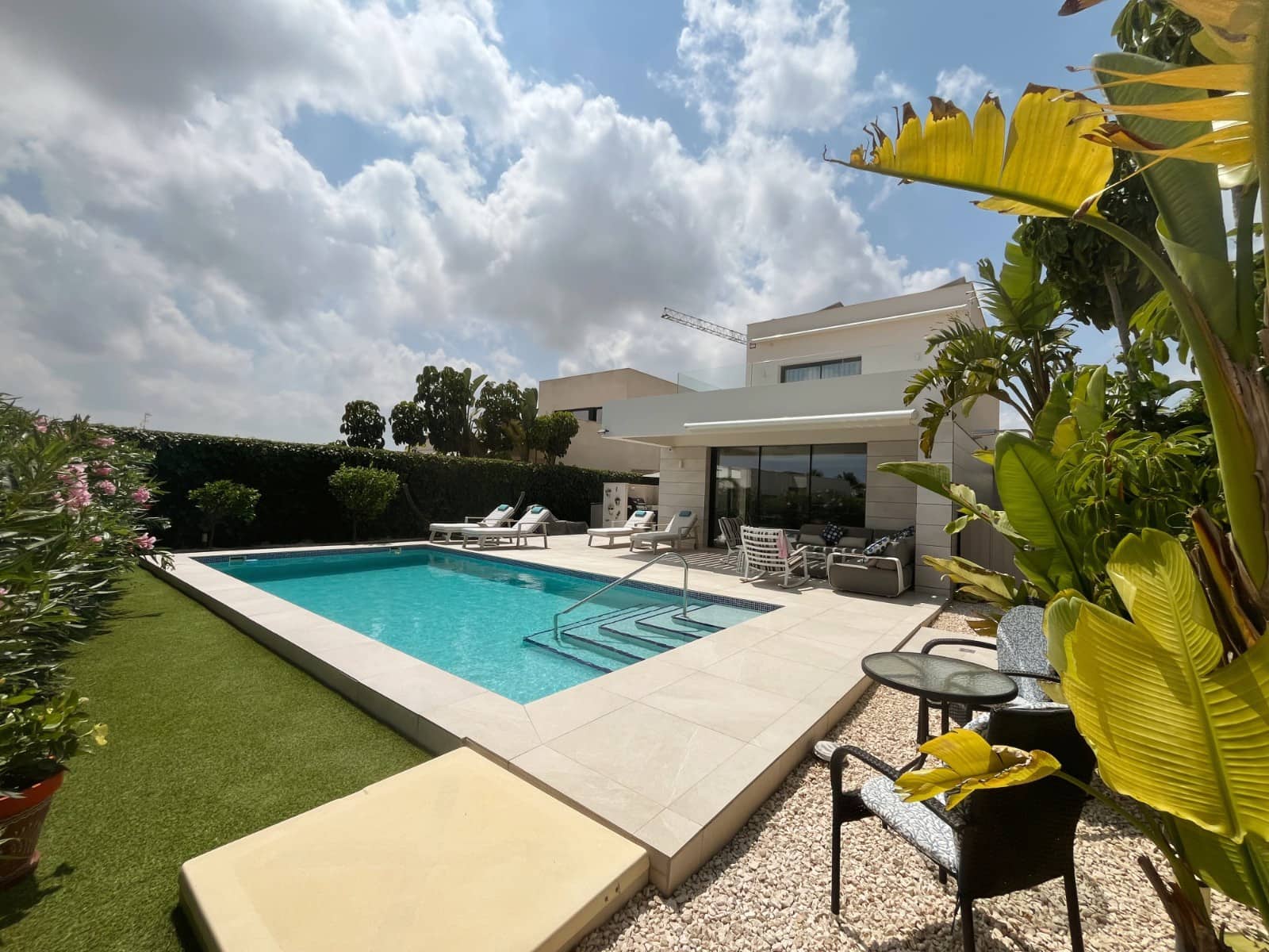 4 soverom Villa til salgs i Los Montesinos med svømmebasseng - € 595 000 (Ref: 9987080)