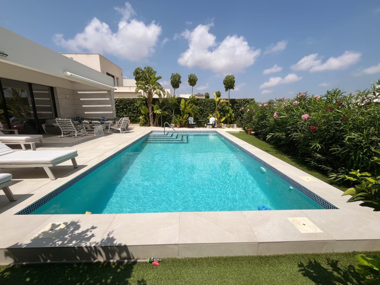 4 soverom Villa til salgs i Los Montesinos med svømmebasseng - € 595 000 (Ref: 9987080)