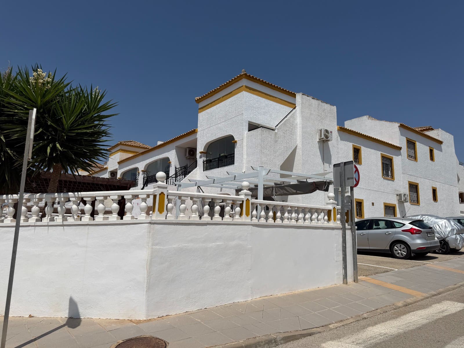 2 soverom Leilighet til salgs i Orihuela med svømmebasseng - € 150 000 (Ref: 9995894)