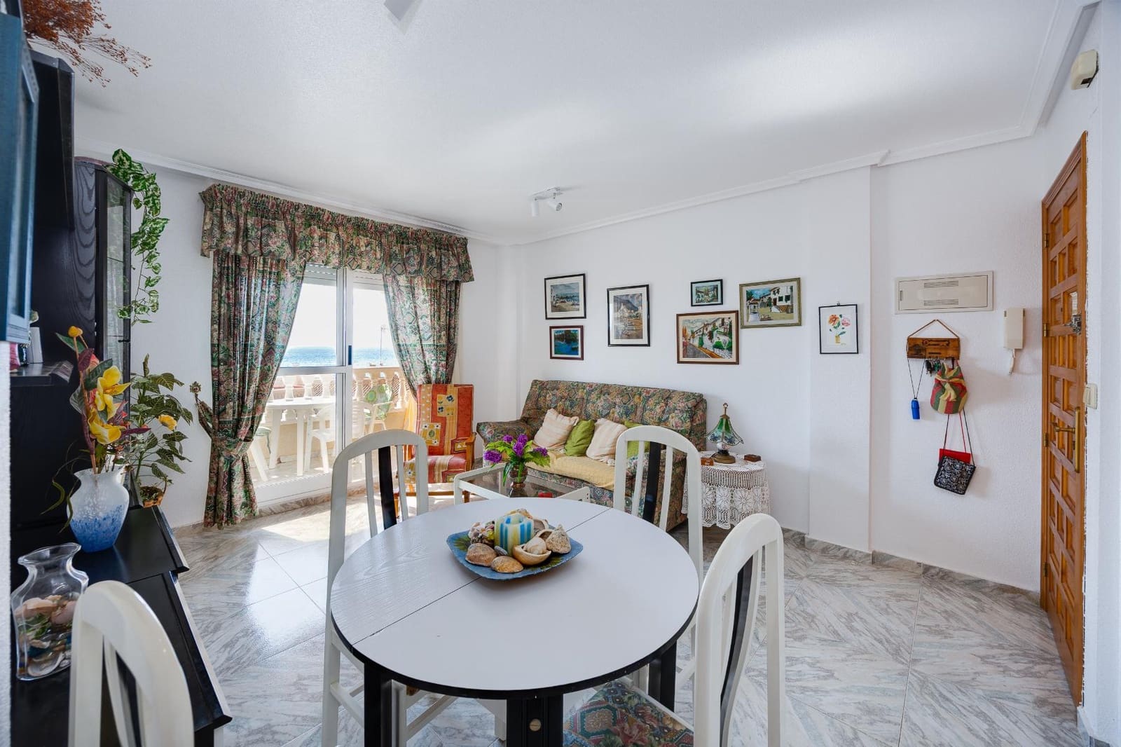 2 bedroom Apartment for sale in Torrevieja - € 219,500 (Ref: 9995920)