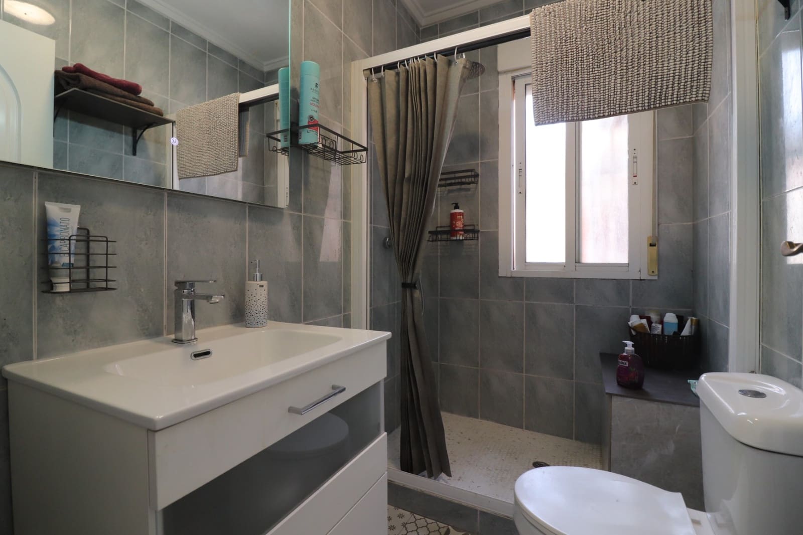 4 bedroom Villa for sale in Benijofar with pool garage - € 369,950 (Ref: 9995922)