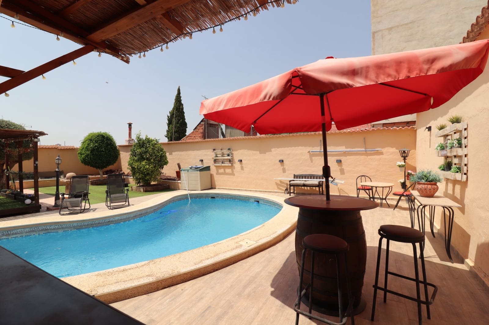 4 bedroom Villa for sale in Benijofar with pool garage - € 369,950 (Ref: 9995922)