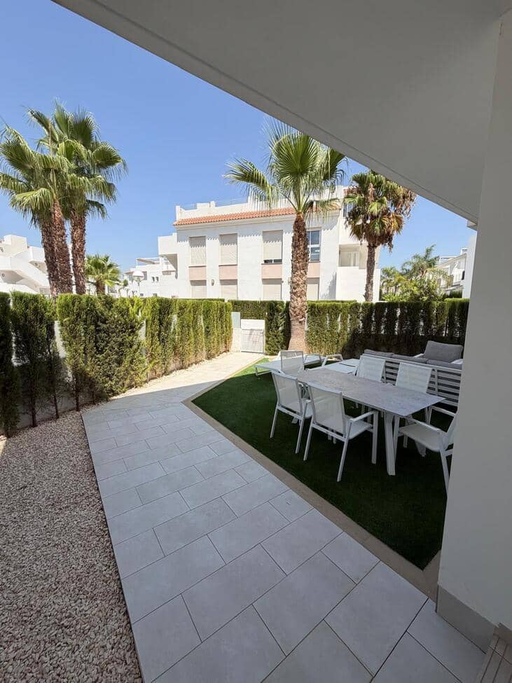 3 slaapkamer Bungalow te koop in Dona Pepa met zwembad garage - € 379.000 (Ref: 9995924)