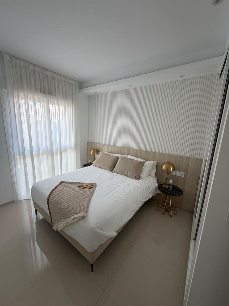 3 bedroom Bungalow for sale in Dona Pepa with pool garage - € 379,000 (Ref: 9995924)