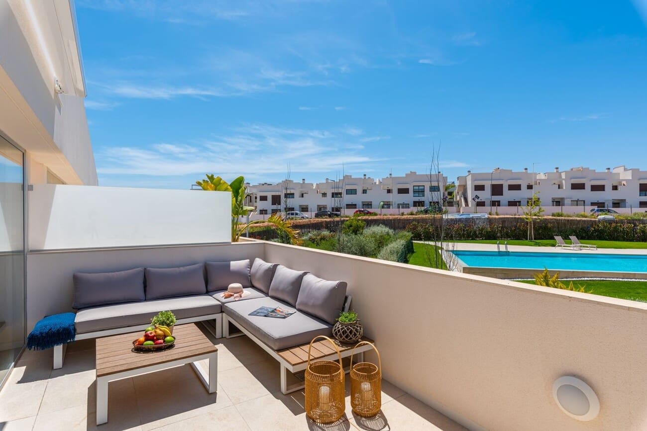3 chambre Appartement à vendre à Los Balcones avec piscine garage - 328 000 € (Ref: 9995928)