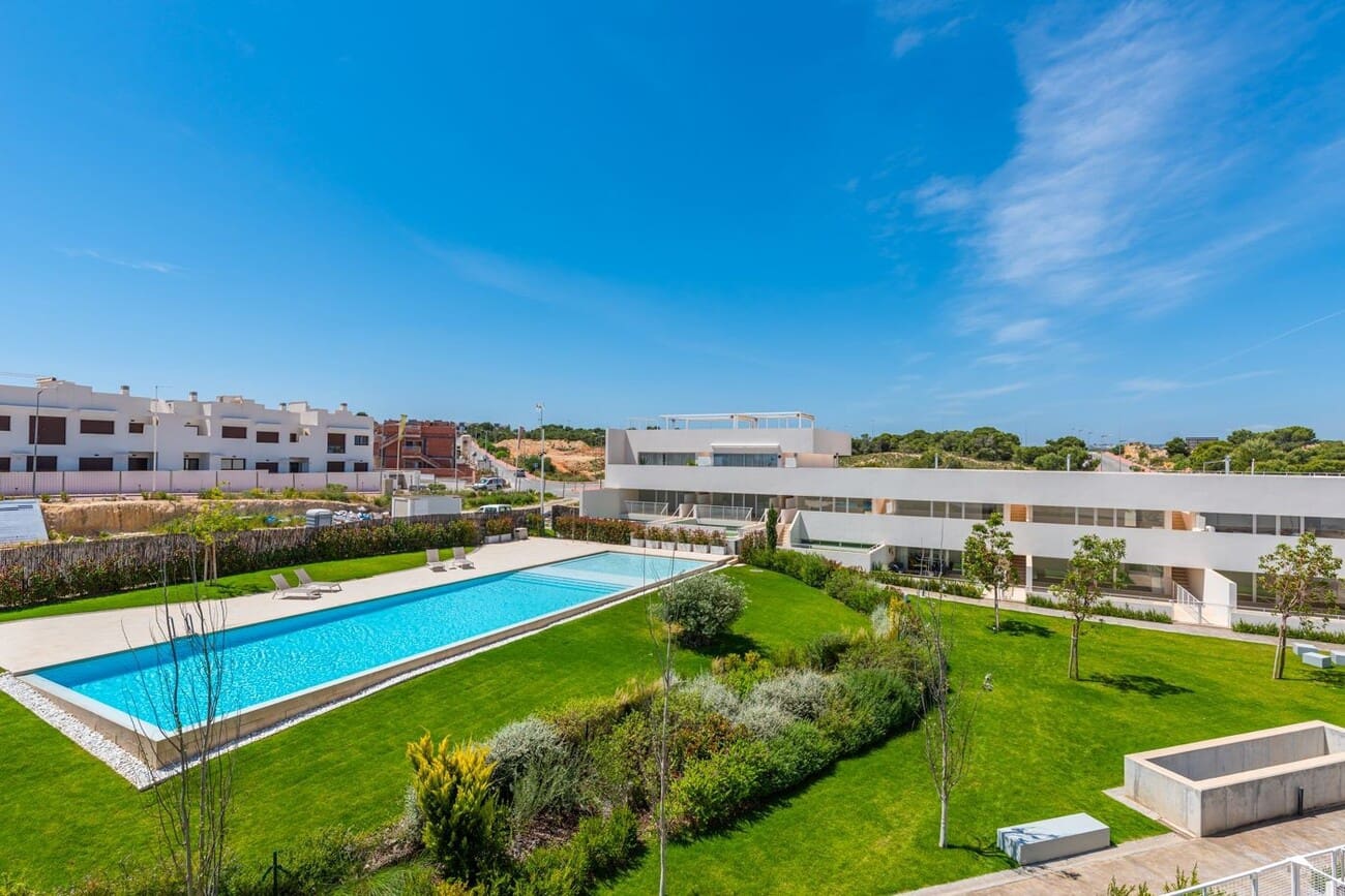 3 chambre Appartement à vendre à Los Balcones avec piscine garage - 328 000 € (Ref: 9995928)