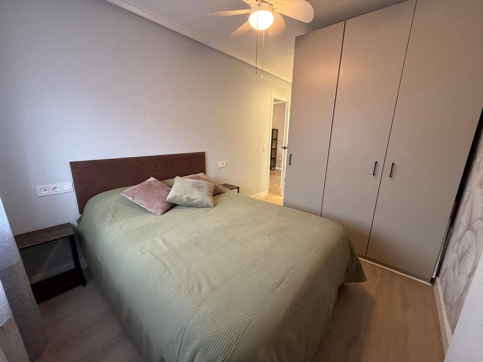 Apartamento de 1 habitación en Torrevieja en venta con piscina - 149.000 € (Ref: 9995931)
