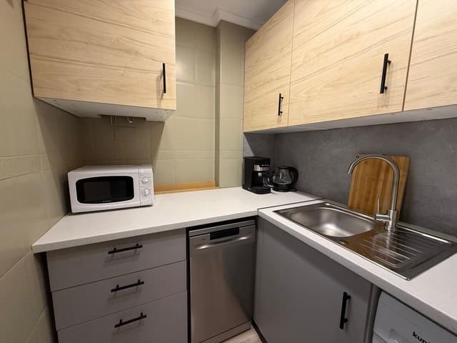1 makuuhuone Huoneisto myytävänä paikassa Antonio Machado, Torrevieja mukana uima-altaan - 145 500 € (Ref: 9995931)