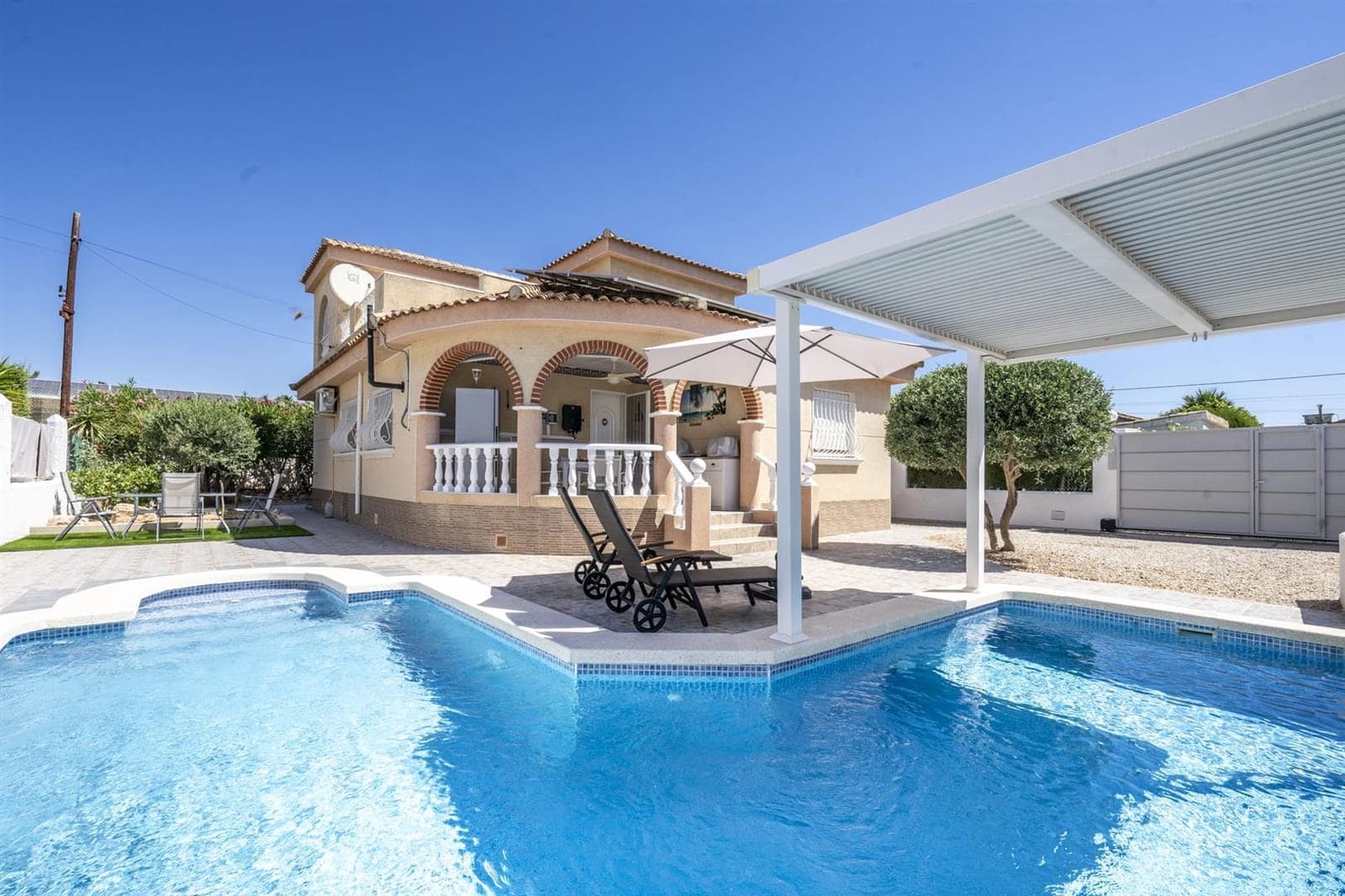 3 quarto Moradia para venda em Valle del Sol com piscina - 250 000 € (Ref: 9995938)