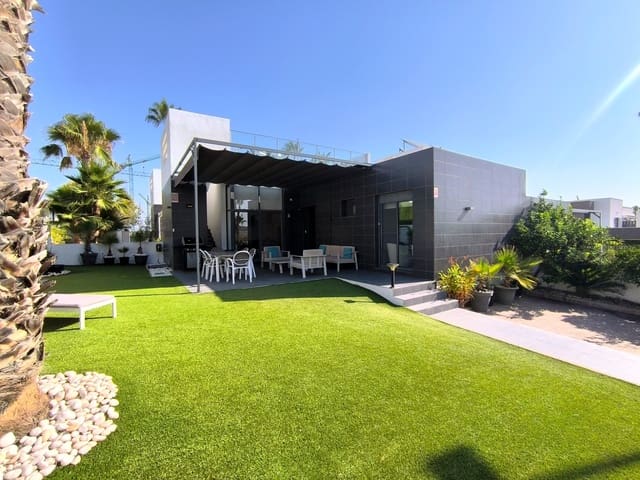 2 soveværelse Rækkehus til salg i Algorfa med swimmingpool garage - € 285.000 (Ref: 9995942)