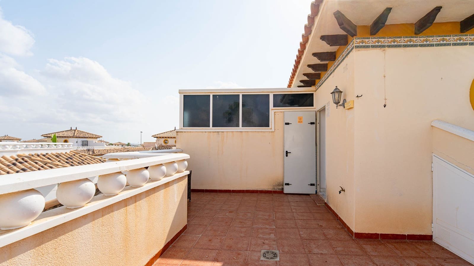 3 soveværelse Semi-Rækkehus til salg i Orihuela Costa med swimmingpool garage - € 269.900 (Ref: 9995944)
