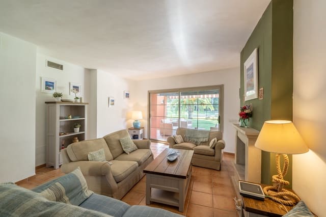 3 makuuhuone Huvila myytävänä paikassa Santa Ponsa, Calvià mukana uima-altaan 
autotalli - 1 350 000 € (Ref: 10079073)