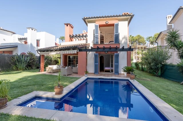 3 makuuhuone Huvila myytävänä paikassa Santa Ponsa, Calvià mukana uima-altaan 
autotalli - 1 350 000 € (Ref: 10079073)