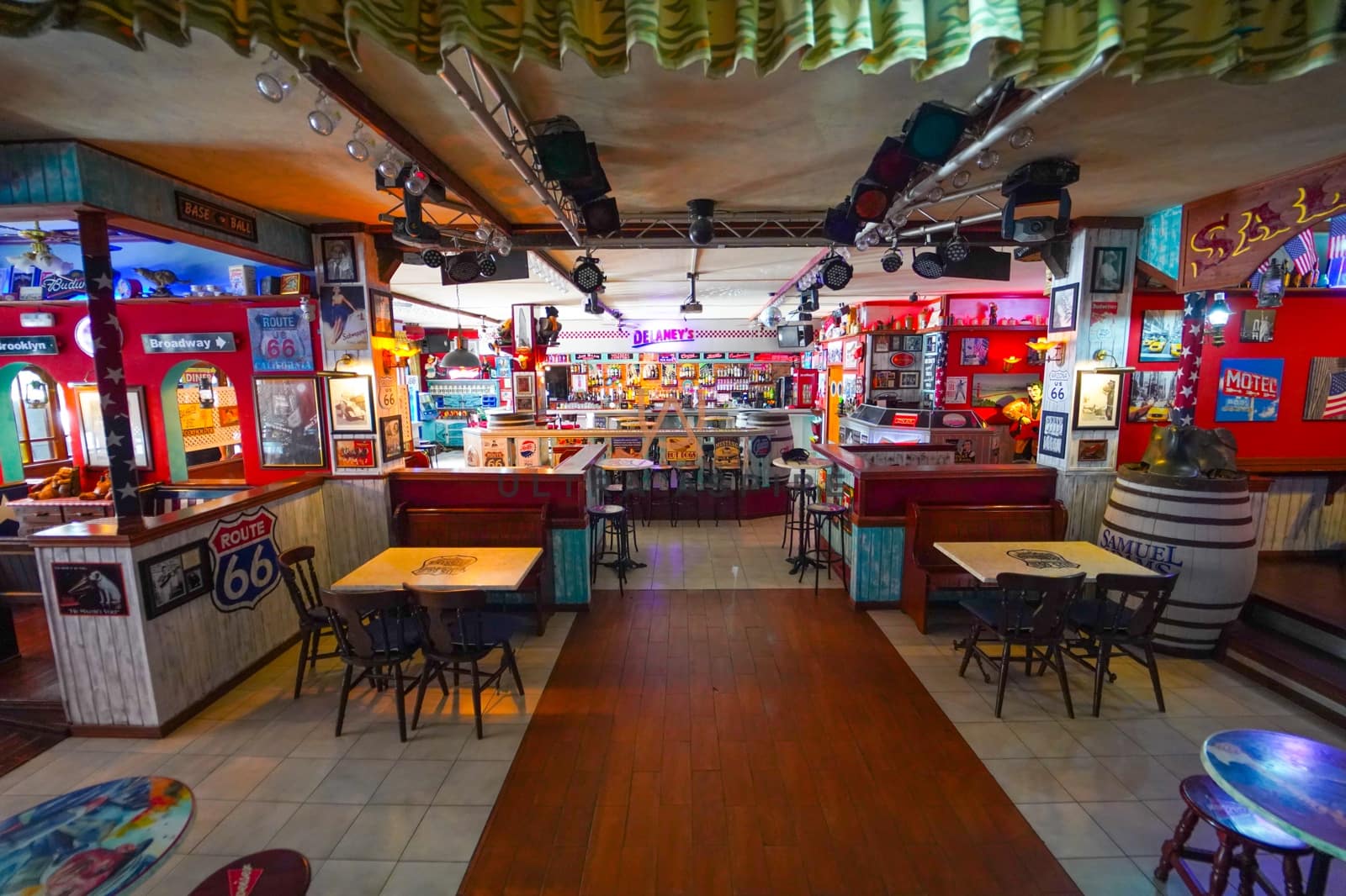 Erhverv til salg i Sa Coma med garage - € 998.000 (Ref: 8243435)