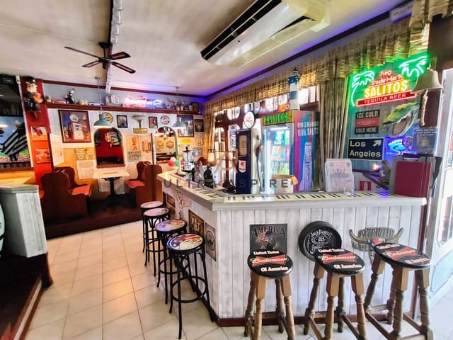 Erhverv til salg i Sa Coma, Sant Llorenç des Cardassar med garage - € 998.000 (Ref: 8243435)