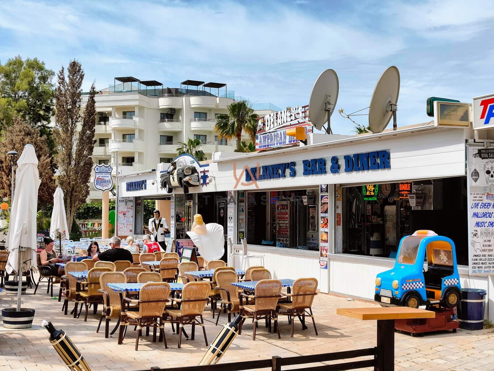 Erhverv til salg i Sa Coma med garage - € 998.000 (Ref: 8243435)