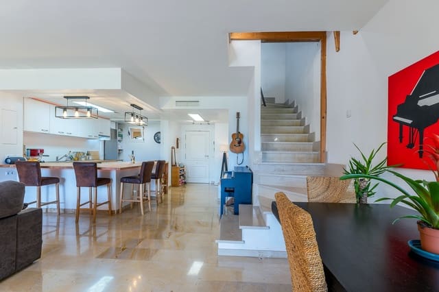 2 quarto Apartamento para venda em Santa Ponsa, Calvià com piscina garagem - 710 000 € (Ref: 8247374)