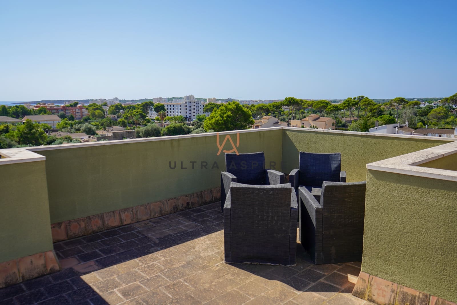 2 soveværelse Lejlighed til salg i Cala Millor med garage - € 345.000 (Ref: 8505047)