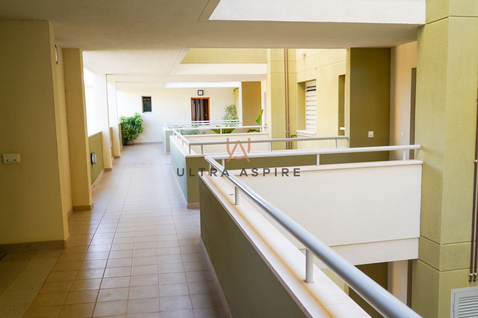 2 soveværelse Lejlighed til salg i Cala Millor med garage - € 345.000 (Ref: 8505047)