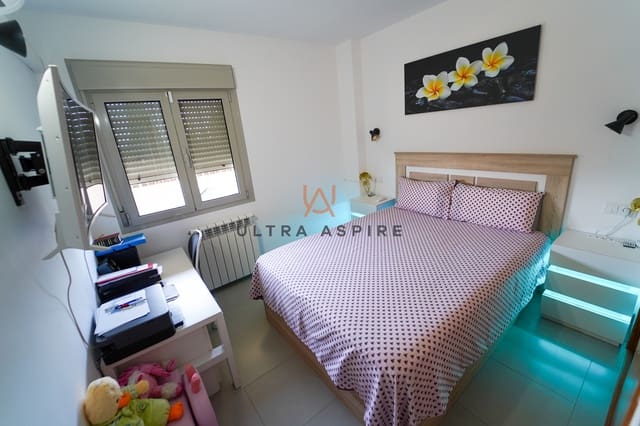 2 soveværelse Lejlighed til salg i Cala Millor, Son Servera med garage - € 345.000 (Ref: 8505047)