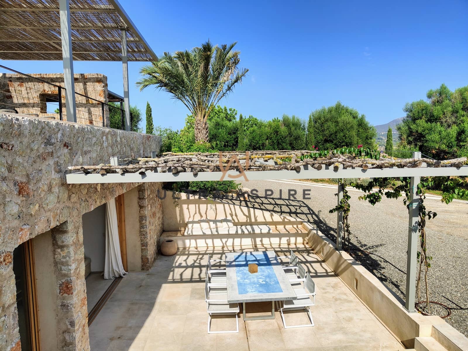 4 soveværelse Finca/Landehus til salg i Sant Llorenc des Cardassar med swimmingpool garage - € 2.690.000 (Ref: 8548325)