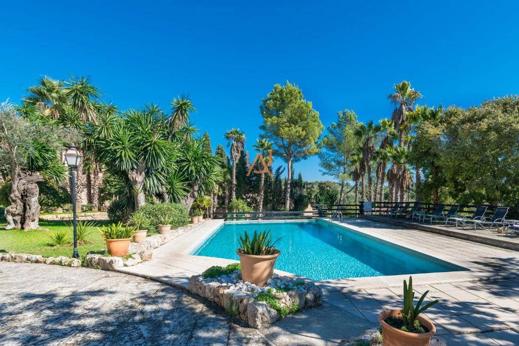 20 soveværelse Erhverv til salg i Ruberts med swimmingpool garage - € 6.800.000 (Ref: 8853293)