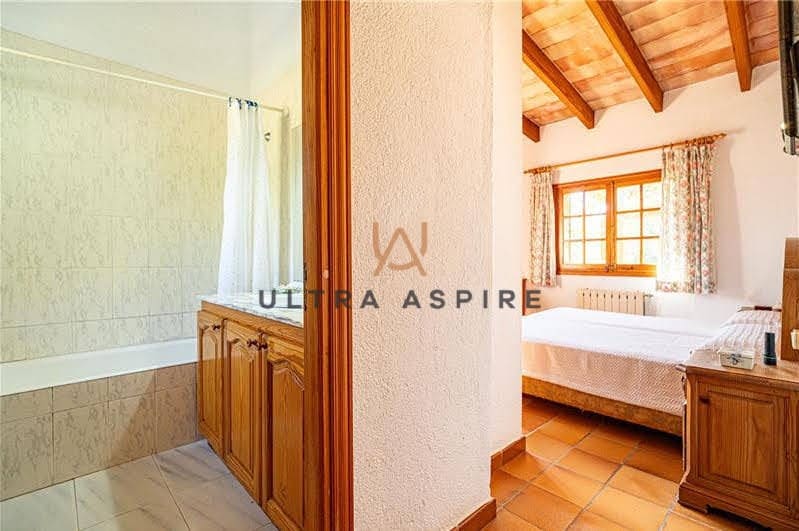 3 chambre Finca/Maison de Campagne à vendre à Son Servera avec garage - 850 000 € (Ref: 8880820)