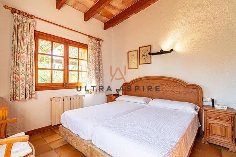 3 chambre Finca/Maison de Campagne à vendre à Son Servera avec garage - 850 000 € (Ref: 8880820)