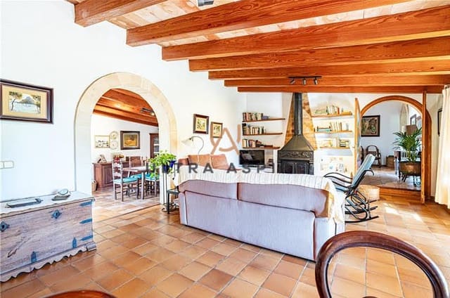 3 soveværelse Finca/Landehus til salg i Son Servera med garage - € 850.000 (Ref: 8880820)